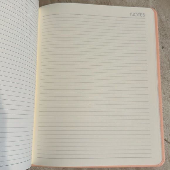 Brand new Paper Source 2024 planner - Picture 2 of 6